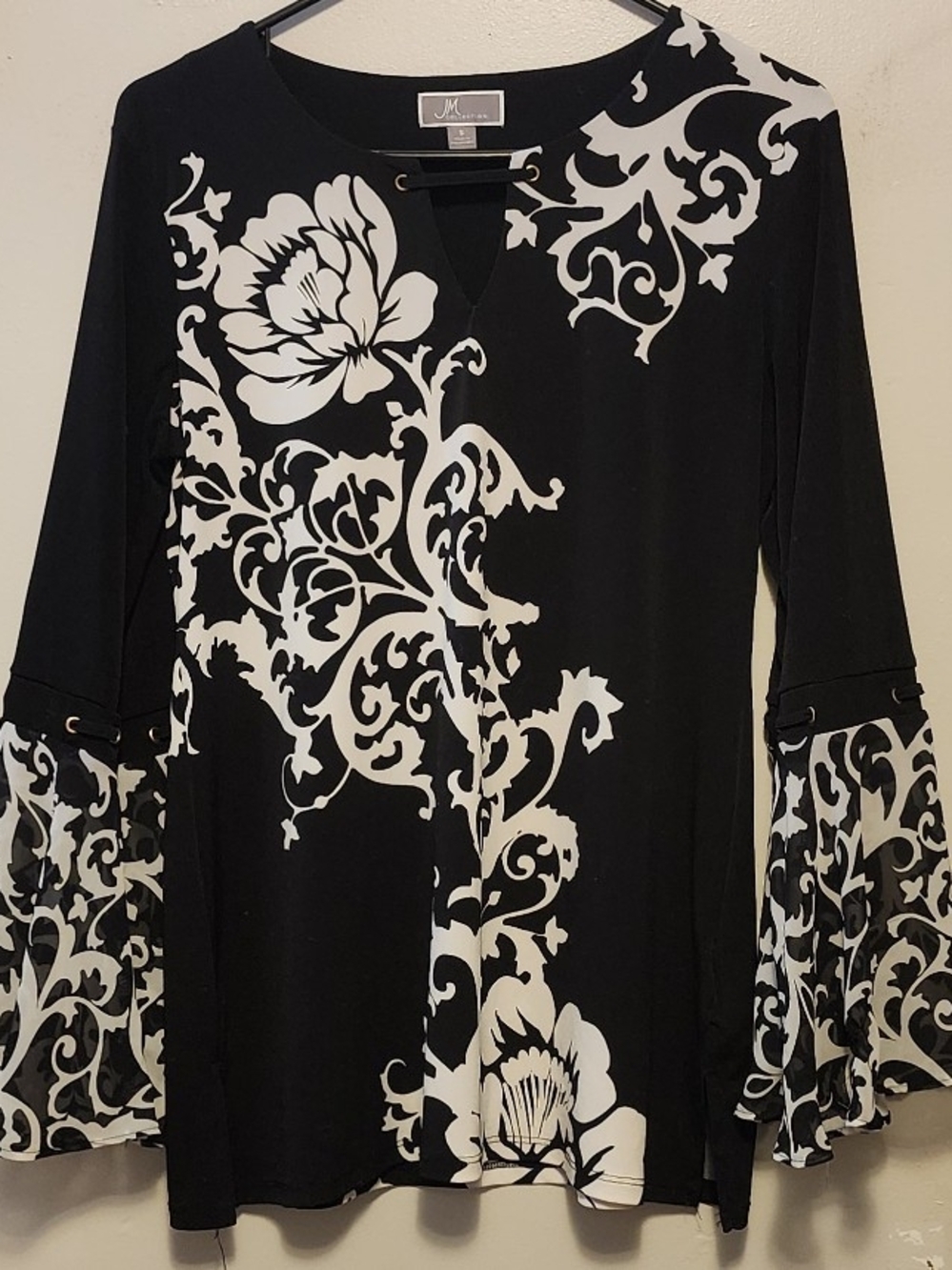 JM Collection Black & White Floral V-Neck Bell Sleeve Tunic